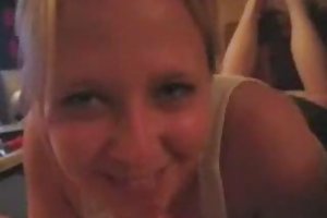 Guy seduces cute girlfriend on sex in the bedroom