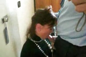 Young student is engaged in rough sex with mature beauty
